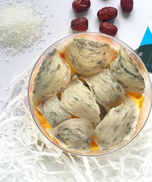 So sánh yến tinh chế và yến thô: Nên chọn loại nào cho gia đình?