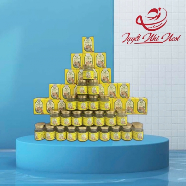 Giỏ quà tết màu vàng
