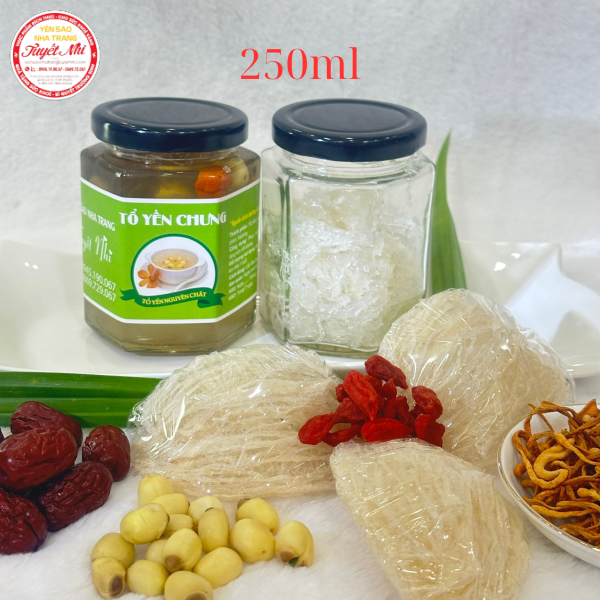 YẾN CHƯNG NÓNG TỨ VỊ BỔ DƯỠNG - LÁ DỨA, LONG NHÃN, TÁO ĐỎ, HẠT SEN